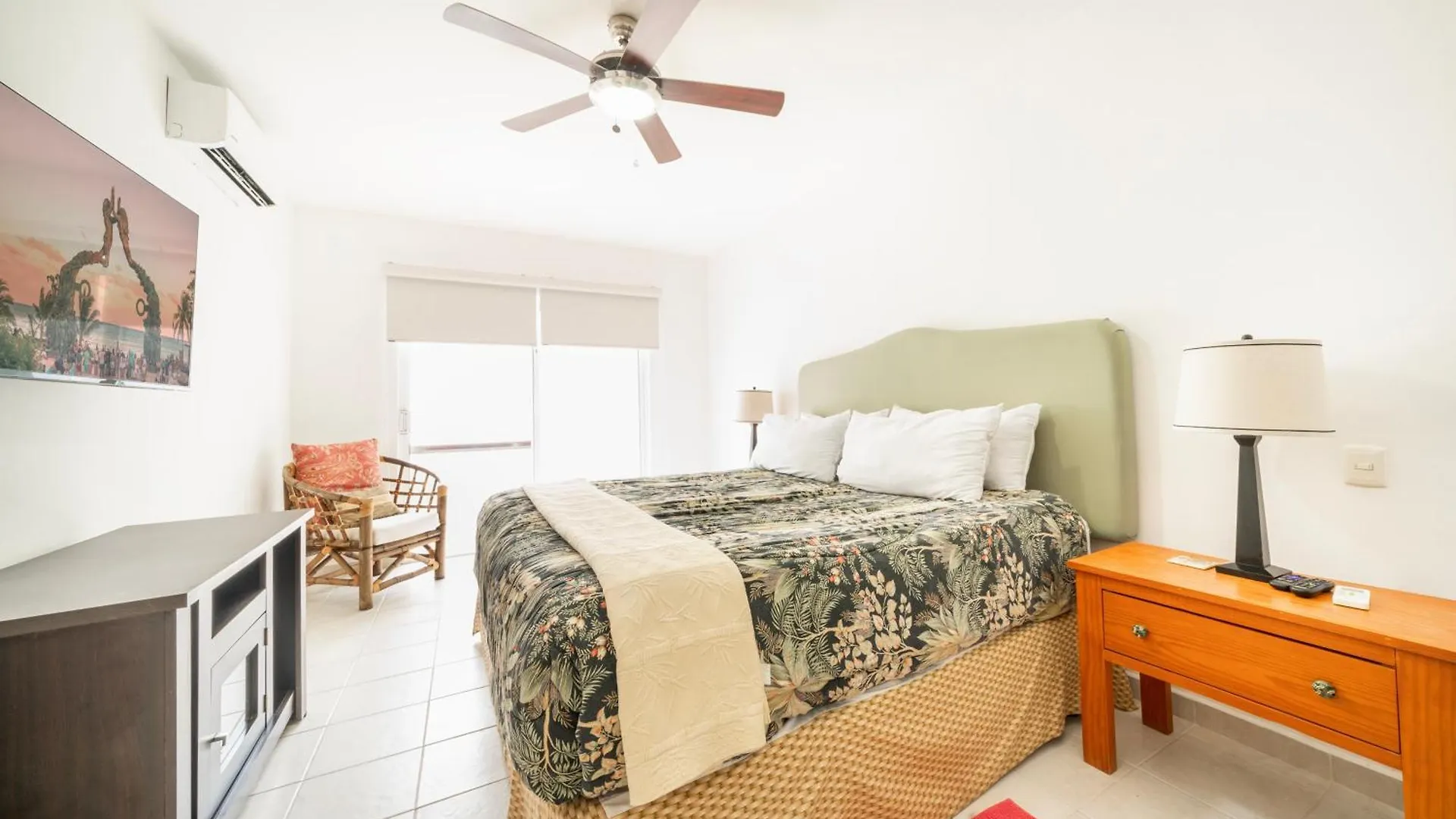 3 Bedroom Condo With Pool - Playacar Phase II - At Quintas Pakal Complex 21 Playa del Carmen 0*,